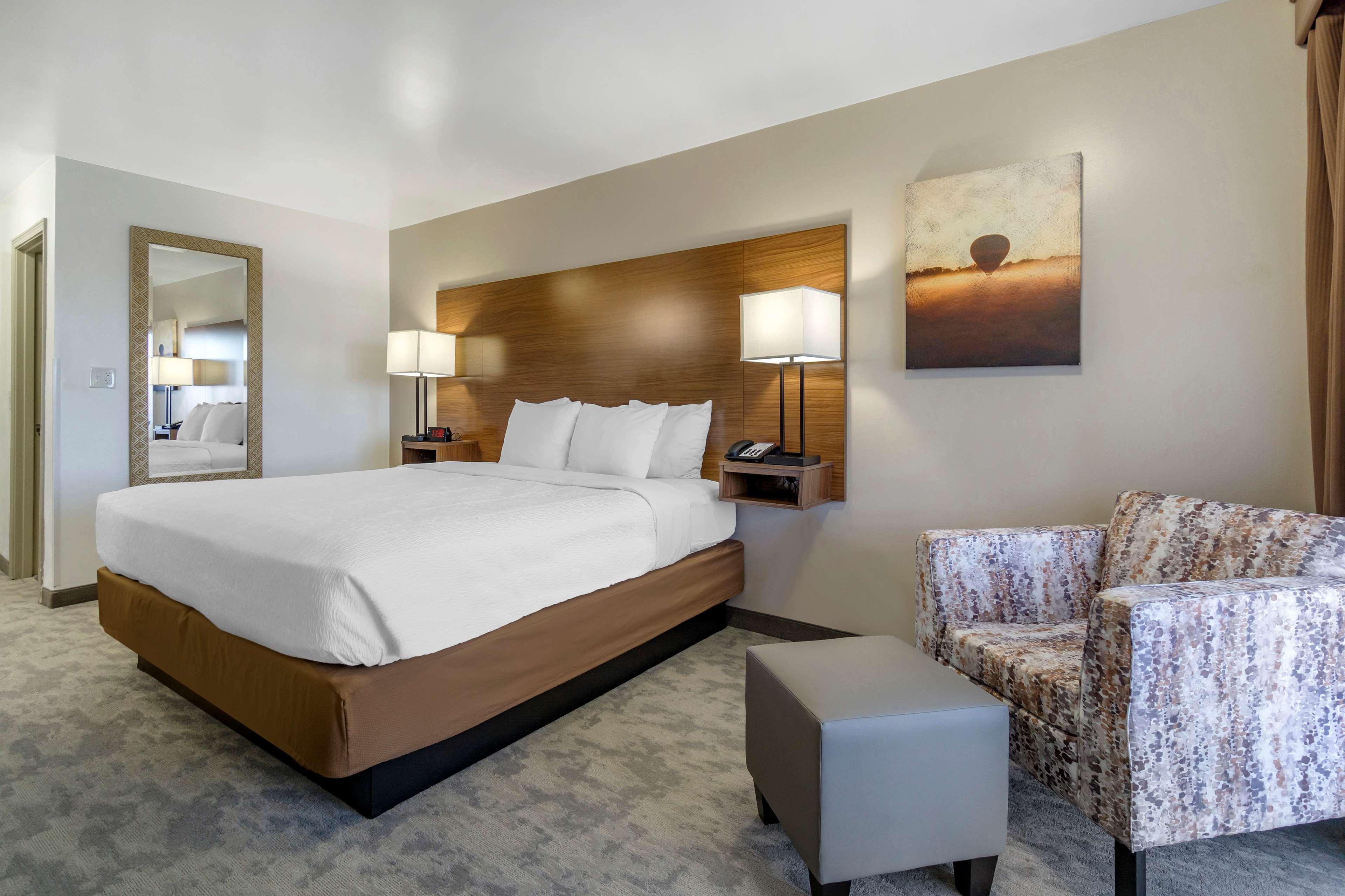 Hotel Western Front 3*
