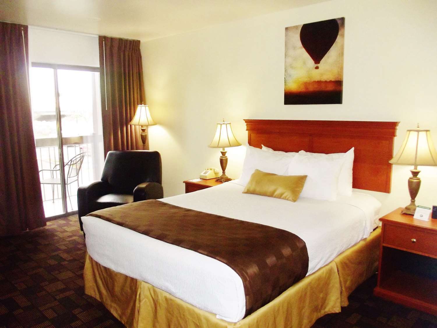 Hotel Western Front 3*